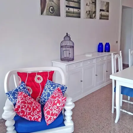 Casa Dei Fiordalisi 3 Bedroom Parking And Garden Apartmán